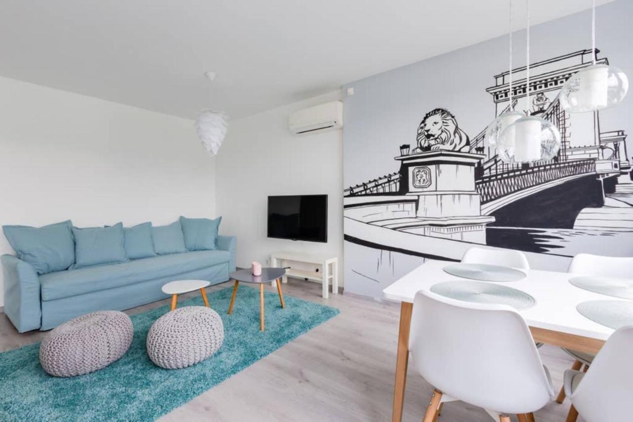 Apartment Sunny With An Unbeatable Balcony View Budapest